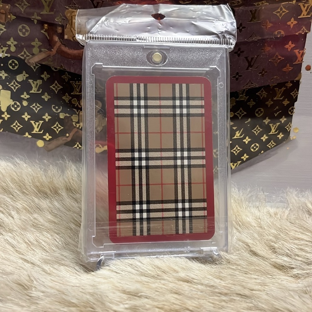 Burberry, limited edition playing card